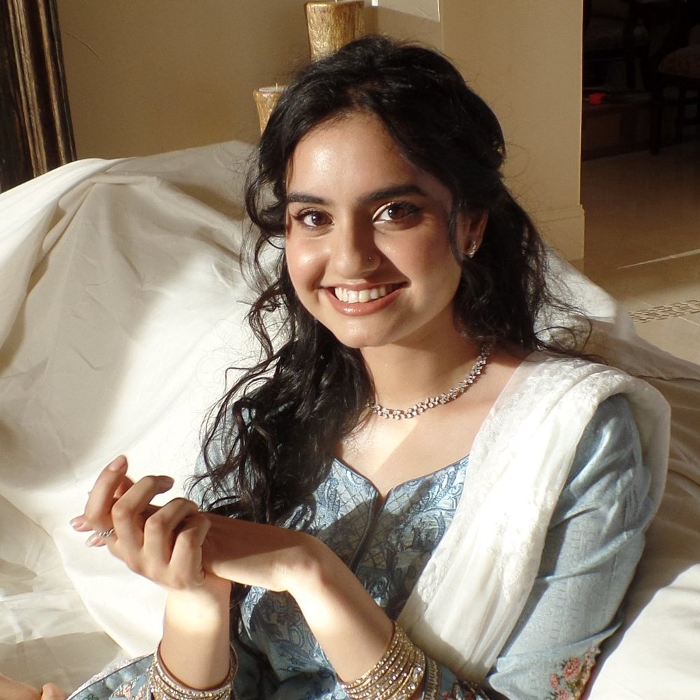 Meet your Posher, Nabilah